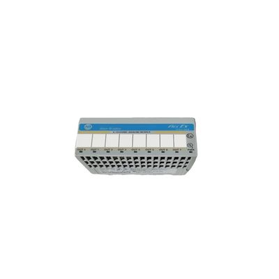Dans les modules de base du terminal de l'armoire Allen Bradley 1734-TOPS PLC Io module