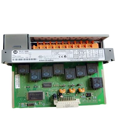 Le PLC 440R-D22S2 est un module de relais de sécurité pour le maître de garde.
