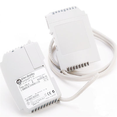 Le PLC 440R-J23099 est un module de relais de sécurité pour le maître de garde.